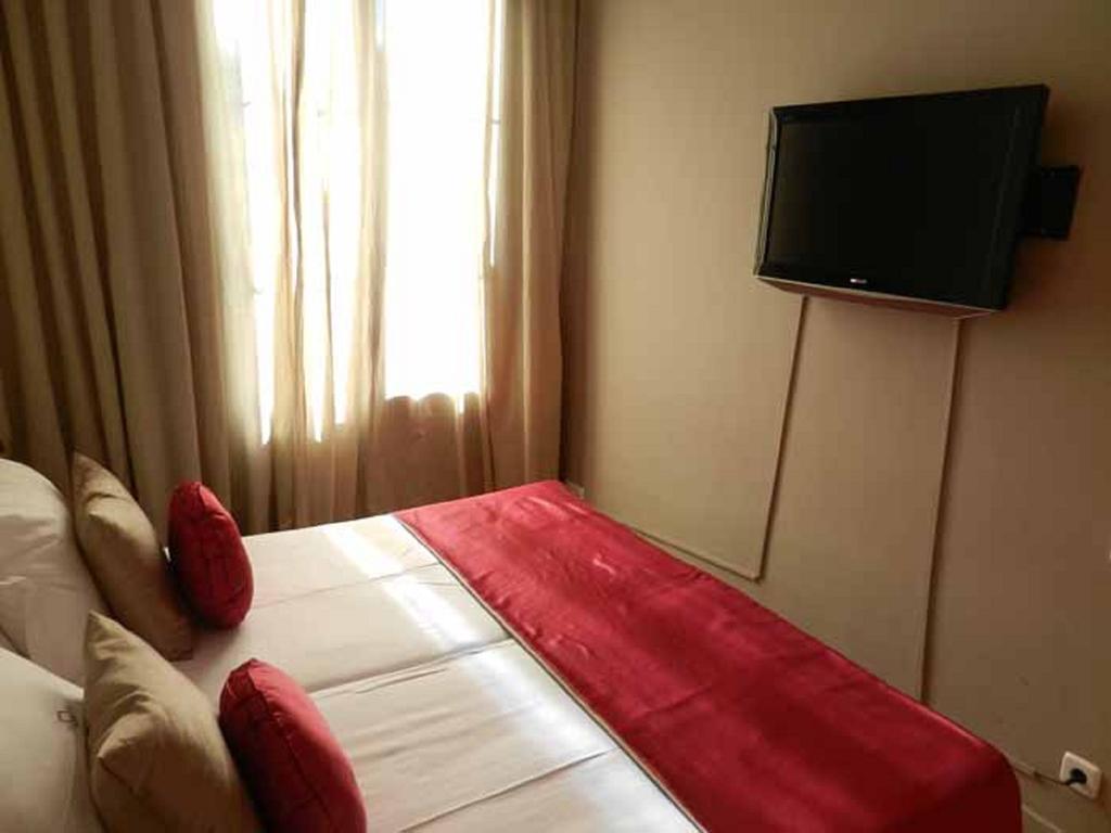 Grandom Aparthotel 4*